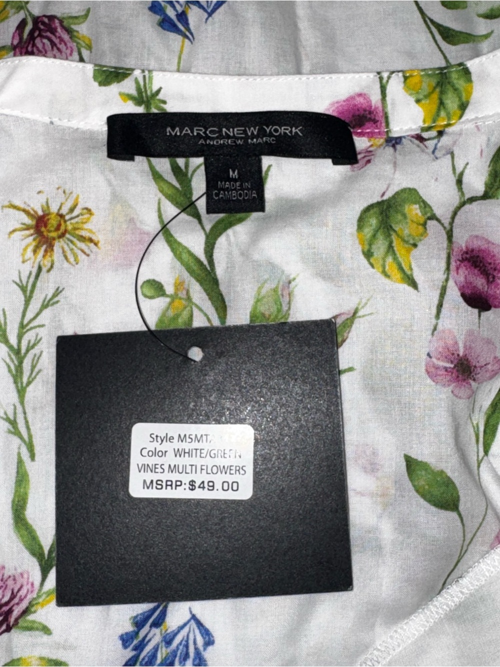 Marc New York Botanical Wildflower Ruffle Blouse -
Size Medium - Picture 13 of 13